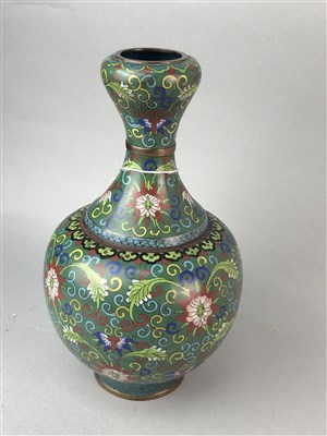 Lot 417 - A CLOISONNÉ VASE AND A BRASS BOX