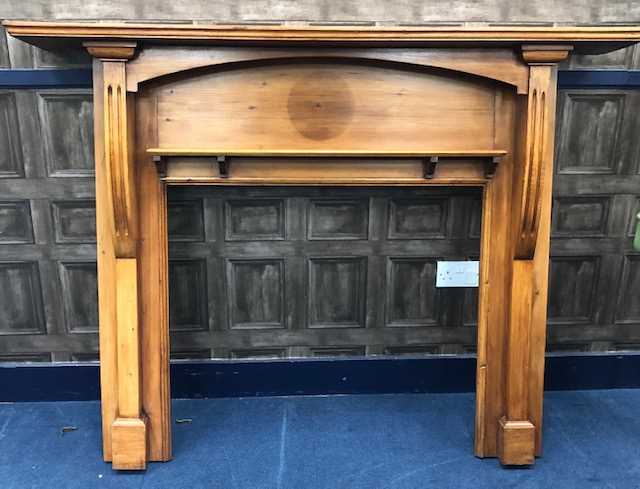 Lot 126 - AN EARLY 20TH CENTURY FIRE SURROUND