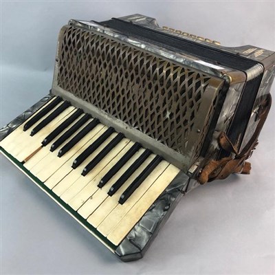 Lot 224 - A HOHNER STUDENT III ACCORDIAN