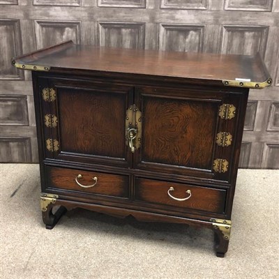 Lot 234 - A REPRODUCTION CHINESE HARDWOOD CABINET