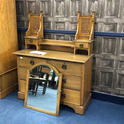 Lot 203 - AN OAK WARDROBE AND A MATCHING DRESSING CHEST