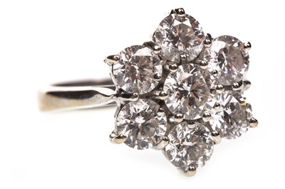 Lot 1 - A DIAMOND FLORAL CLUSTER RING