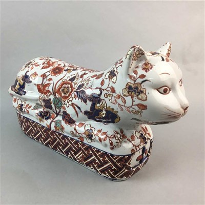 Lot 77 - AN IMARI PATTERNED CERAMIC CAT, MUGHAL STYLE PAINTING AND A BOOK SLIDE