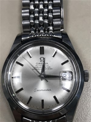 Lot 800 - A GENTLEMAN'S OMEGA SEAMASTER AUTOMATIC WATCH