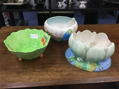 Lot 259 - A LOT OF TWO CLARICE CLIFF BOWLS AND A BESWICK BOWL