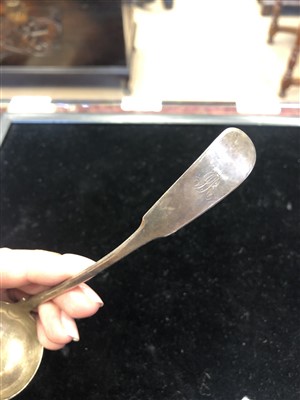 Lot 850 - A SCOTTISH PROVINCIAL TODDY LADLE