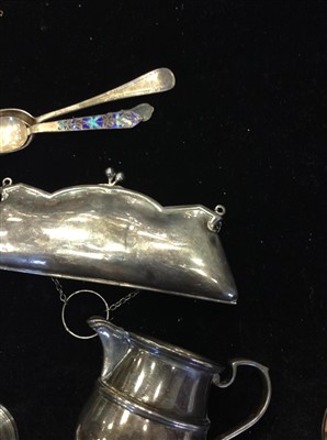 Lot 851 - A GEORGE V SILVER PURSE ALONG WITH SILVER TABLEWARE