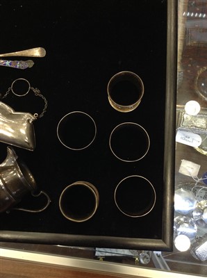 Lot 851 - A GEORGE V SILVER PURSE ALONG WITH SILVER TABLEWARE