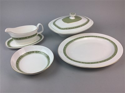 Lot 381 - A ROYAL DOULTON 'RONDELAY' PATTERN DINNER SERVICE