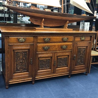 Lot 393 - A LATE VICTORIAN DINING TABLE AND SIDEBOARD