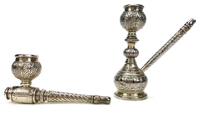 Lot 1062 - A LOT OF THREE PIPES