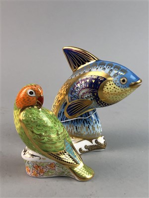 Lot 126 - A ROYAL CROWN DERBY PAPERWEIGHT OF 'GUPPY' AND A 'RED FACE LOVE BIRD'