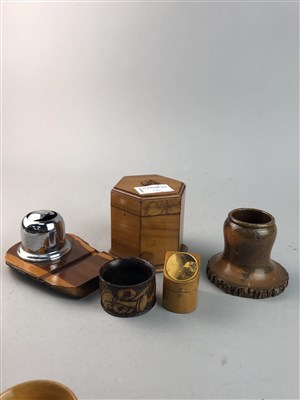 Lot 96 - A LOT OF MAUCHLINE AND OTHER WOOD ITEMS
