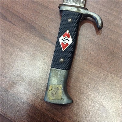 Lot 895 - A WWII GERMAN HITLER YOUTH DAGGER