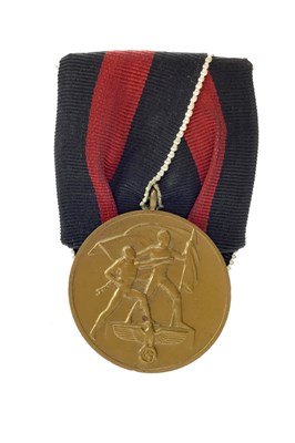 Lot 205 - A THIRD REICH MEDAL FOR THE ANNEXATION OF CZECHOSLOVAKIA