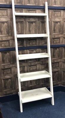 Lot 307 - A MODERN WHITE PAINTED LADDER SHELVING UNIT