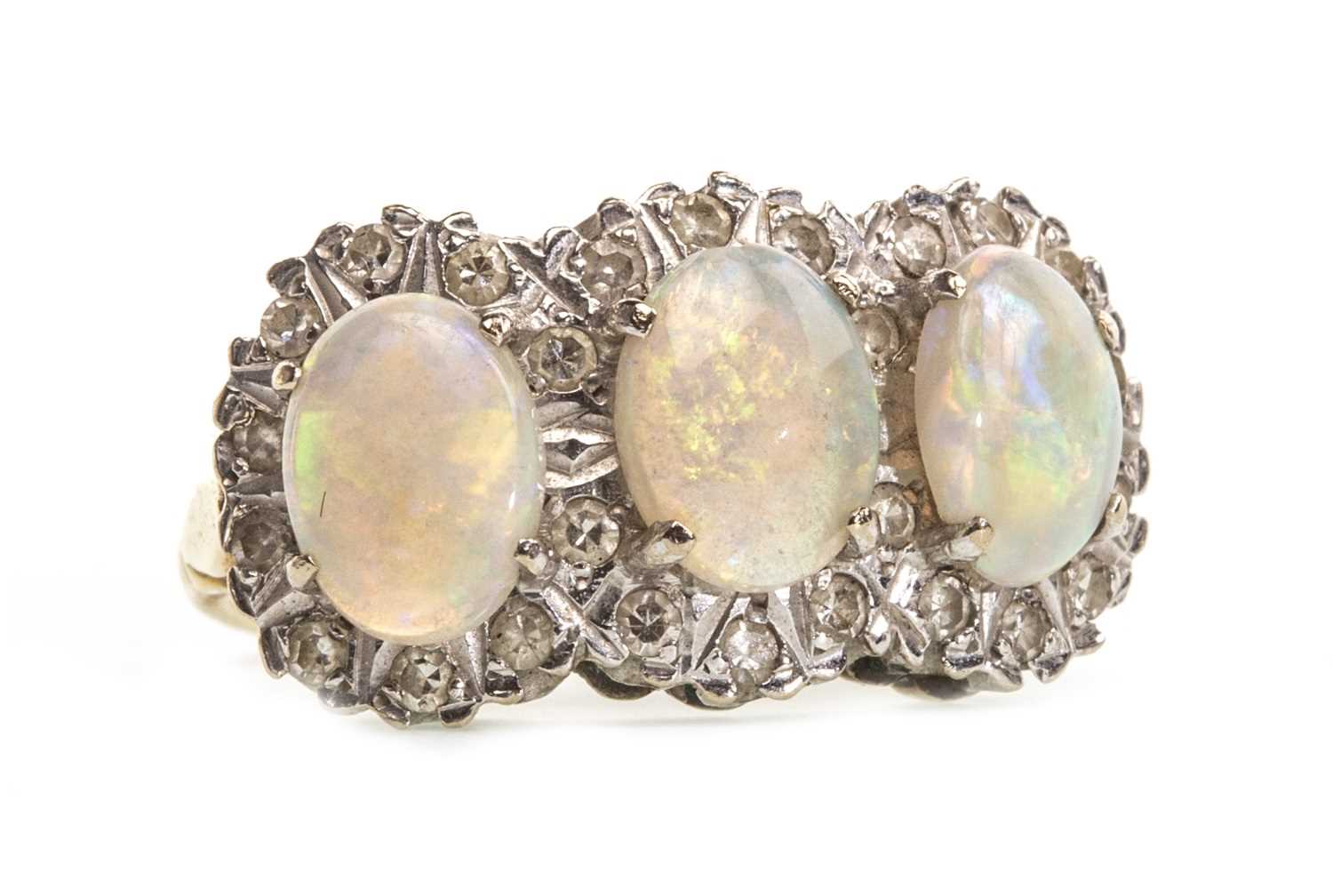 Lot 27 - AN OPAL AND DIAMOND RING
