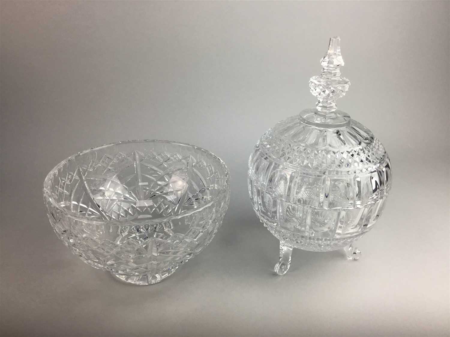 Lot 212 - A LOT OF CRYSTAL VASES, GLASSES AND DISHES
