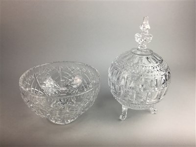Lot 212 - A LOT OF CRYSTAL VASES, GLASSES AND DISHES