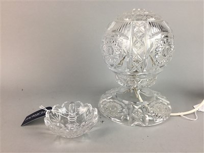 Lot 241 - A CRYSTAL LAMP AND OTHER CRYSTAL WARE