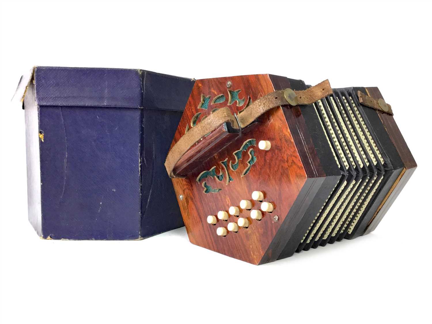 Lot 1435 - AN EARLY 20TH CENTURY CONCERTINA