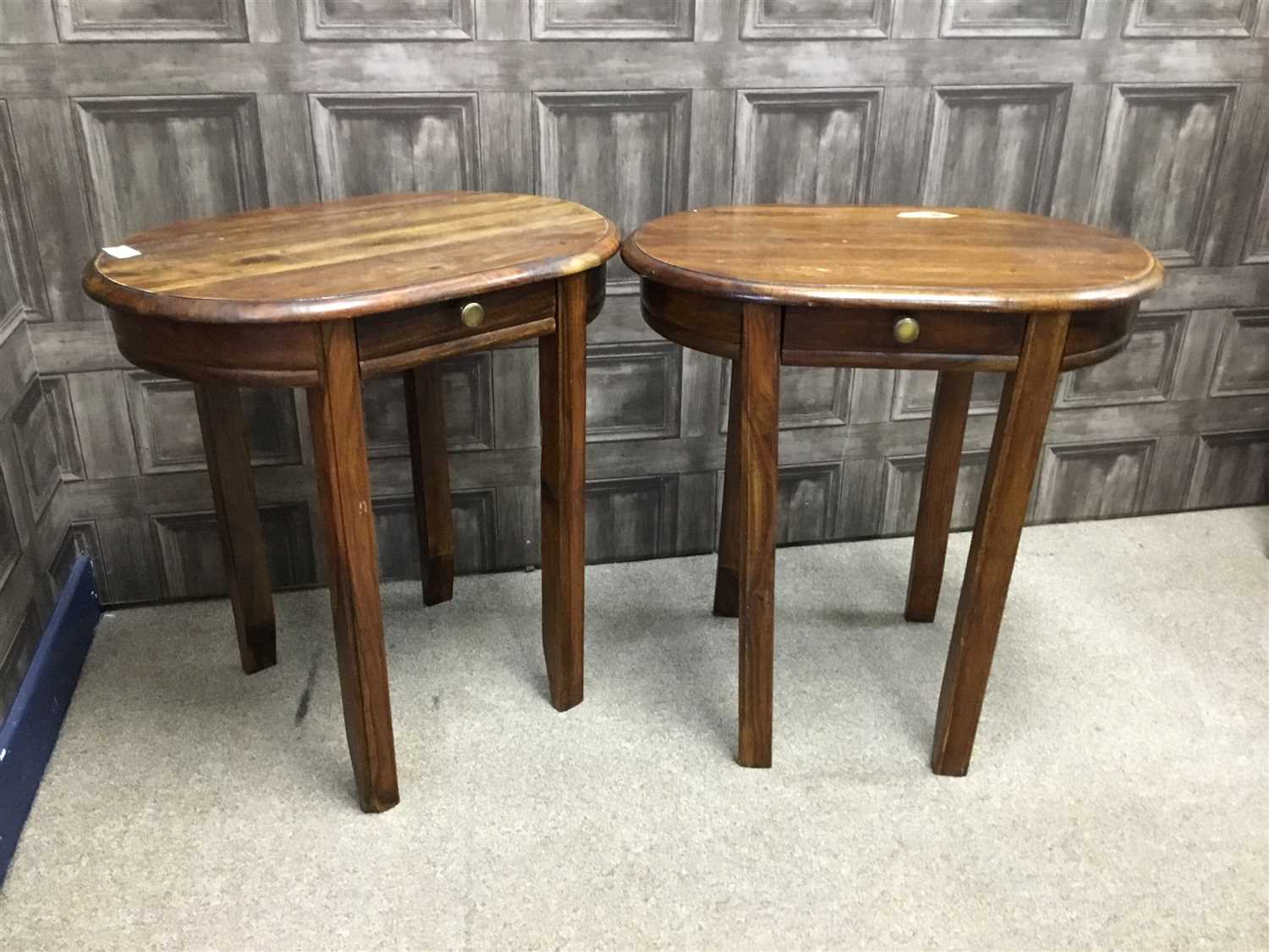 Lot 282 - A PAIR OF SIDE TABLES