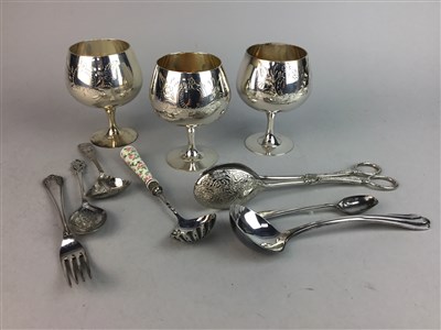Lot 62 - A LOT OF SILVER PLATED WARE AND CUTLERY