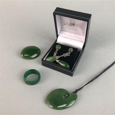 Lot 20 - A JADEITE RING, BROOCH, PENDANT AND EARRINGS