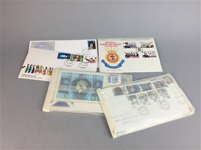 Lot 53 - A COLLECTION OF STAMPS AND COINS ALONG WITH TWO CAMERAS