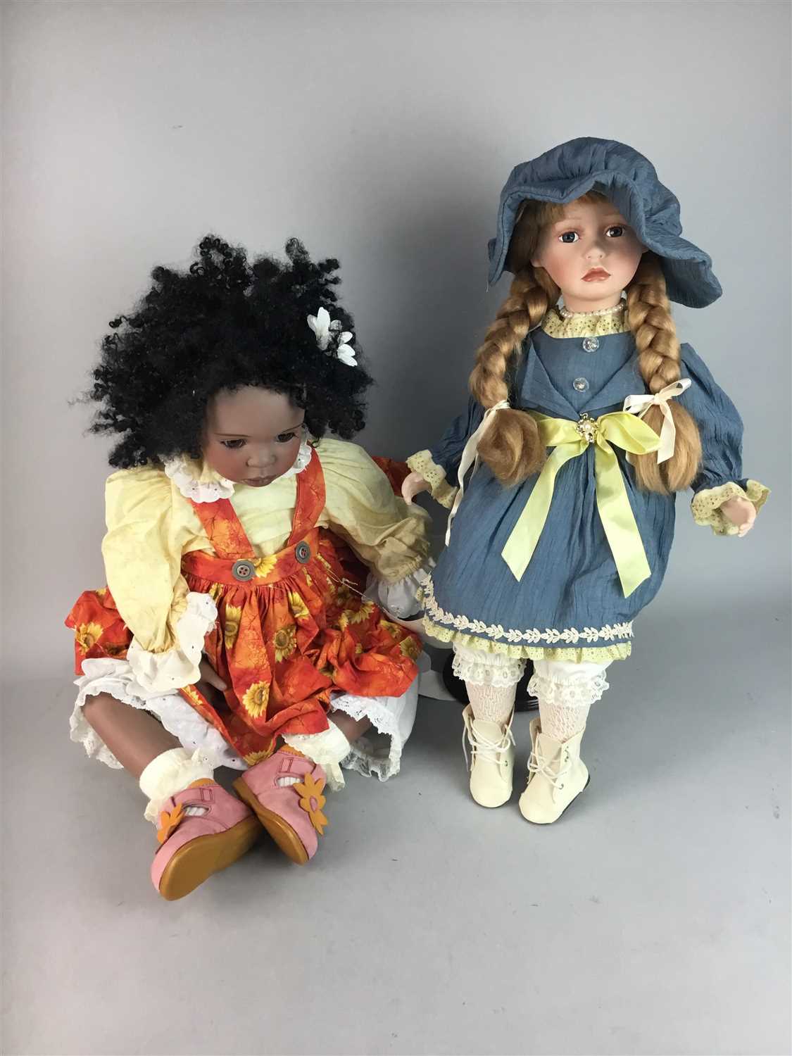 Lot 196 - A COLLECTION OF 20TH CENTURY PORCELAIN DOLLS
