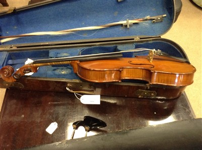 Lot 1436 - A ROSEWOOD VIOLIN BY HAWKES & SON