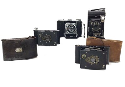 Lot 1460 - A LOT OF TWO KODAK VEST POCKET CAMERAS AND TWO OTHER KODAK CAMERAS