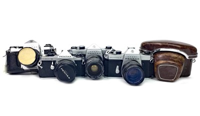 Lot 1474 - A LOT OF FIVE PENTAX CAMERAS WITH VARIOUS LENSES