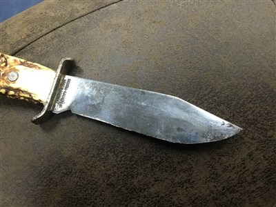 Lot 398 - A GROUP OF KNIVES