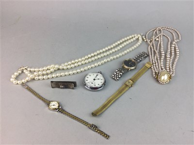 Lot 145 - A LARGE GROUP OF COSTUME JEWELLERY