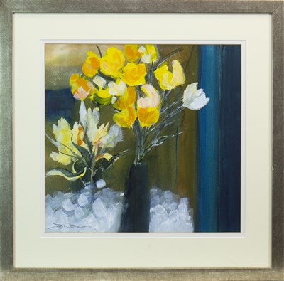 Lot 730 - YELLOW AND WHITE TULIPS, A MIXED MEDIA BY DOUGLAS DAVIES RSW