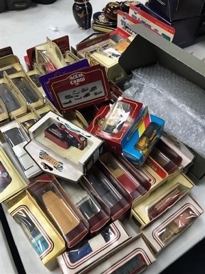 Lot 193 - A COLLECTION OF MODEL VEHICLES