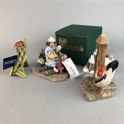 Lot 227 - A GROUP OF LILLIPUT LANE AND OTHER FIGURES