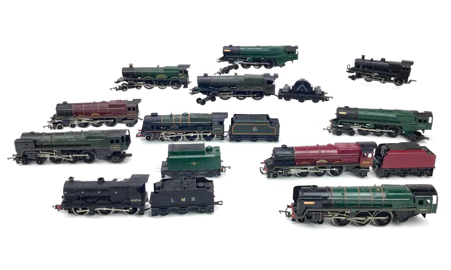 Lot 1556 - A LOT OF HORNBY AND OTHER 00 GAUGE LOCOMOTIVES