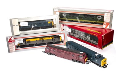 Lot 1561 - A LOT OF LIMA 00 GUAGE LOCOMOTIVES AND OTHER MODEL RAILWAY ITEMS