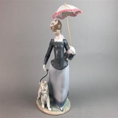 Lot 444 - A LLADRO FIGURE OF A FEMALE WALKING A DOG