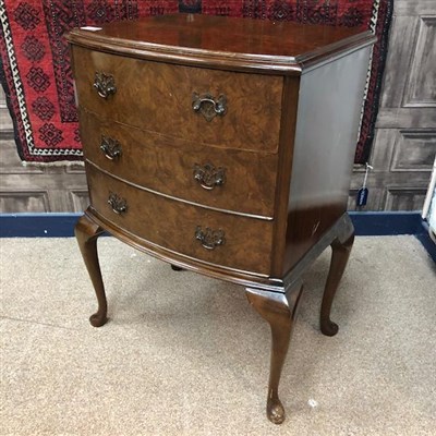 Lot 512 - A WALNUT BEDSIDE CHEST