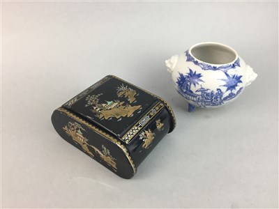 Lot 292 - A CHINESE BLUE AND WHITE GINGER JAR AND COVER AND OTHER CERAMICS