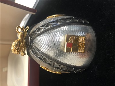 Lot 1825 - THE JIMMY JOHNSTONE FABERGE EGG BY SARAH FABERGE