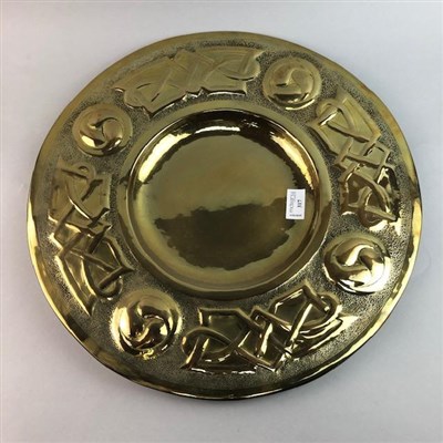 Lot 317 - A GLASGOW STYLE CIRCULAR BRASS WALL PLAQUE