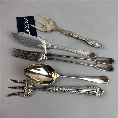Lot 180 - A PAIR OF SILVER FIDDLE PATTERN PICKLE FORKS AND OTHER