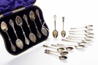 Lot 515 - SET OF SIX EDWARDIAN SILVER TEASPOONS maker...