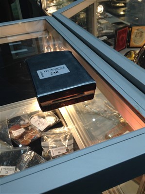 Lot 230 - A TABLE LIGHTER MODELLED AS A ROLLS ROYCE RADIATOR GRILLE