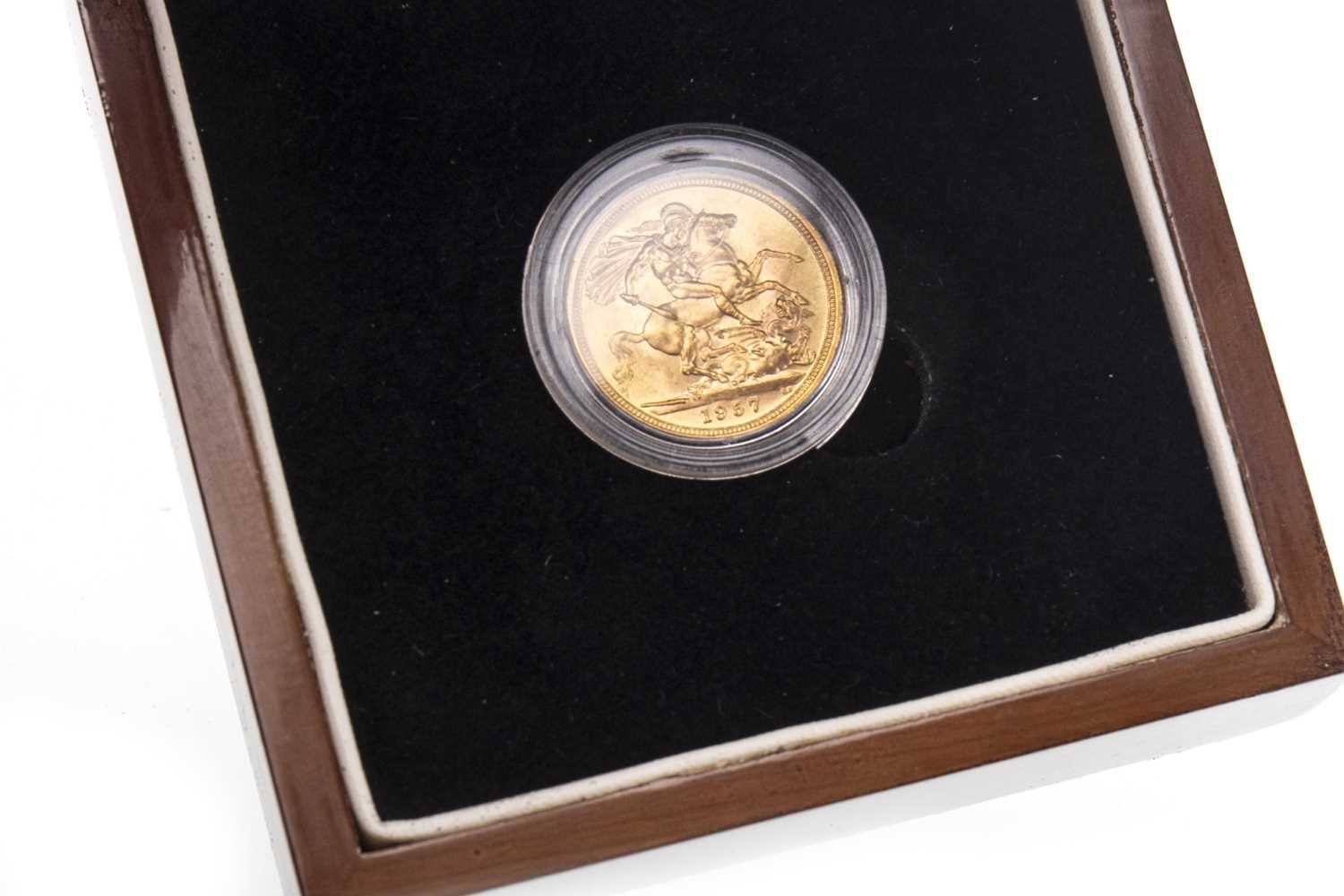 Lot 516 - A GOLD SOVEREIGN, 1957