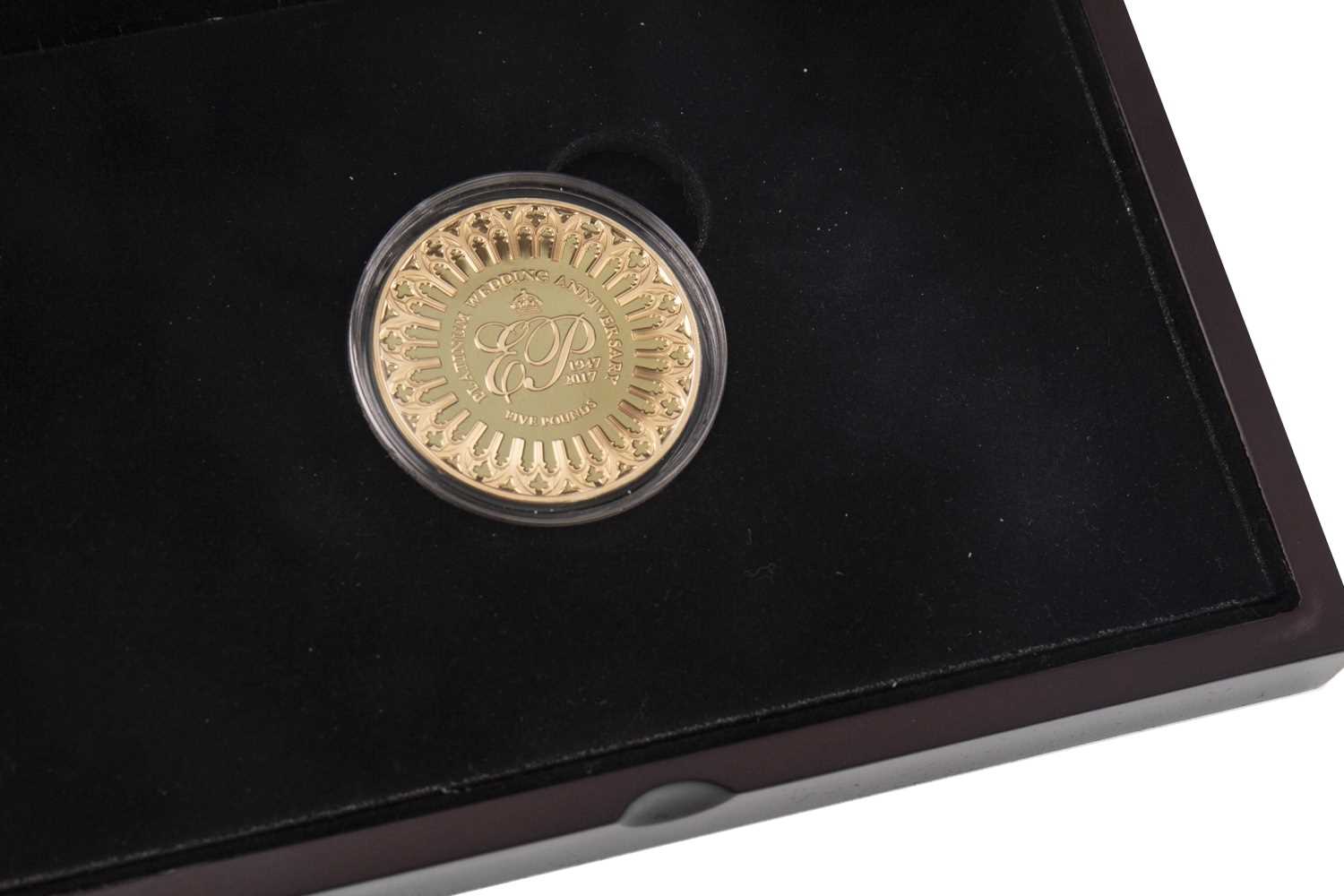 Lot 531 - A CPM GOLD £5 COIN